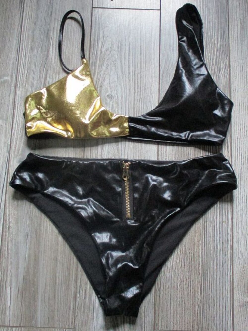 NEW "WET LOOK" 2-Pc Sexy BIKINI in Black & Gold Zipper Bottom/Scoop Top Woman M